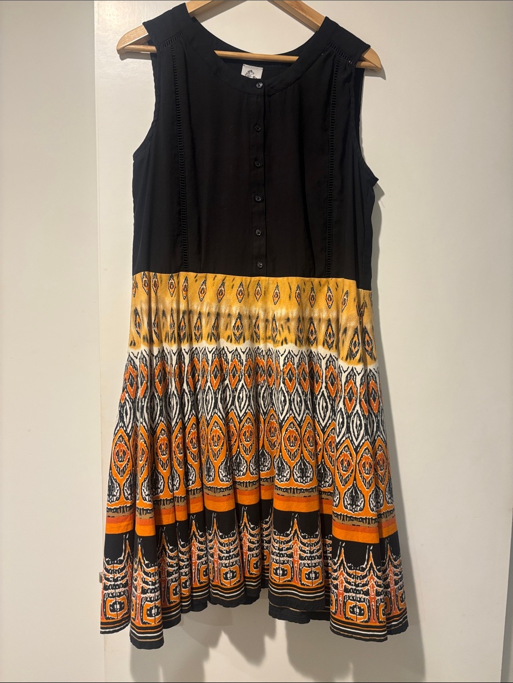 Sleeveless Black and Orange Patterned Midi Dress